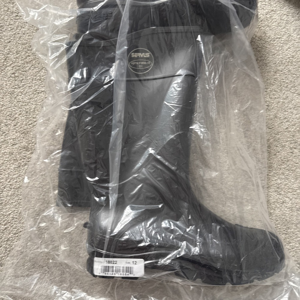 SERVUS Pull on Knee Shaft Plain Toe PVC Work Boots 16" Height Sz 12 Black